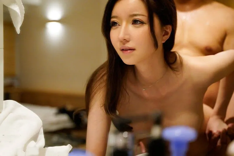 Nữ tiếp viên hàng không và chuyện trả thù gã chồng địt trộm mình